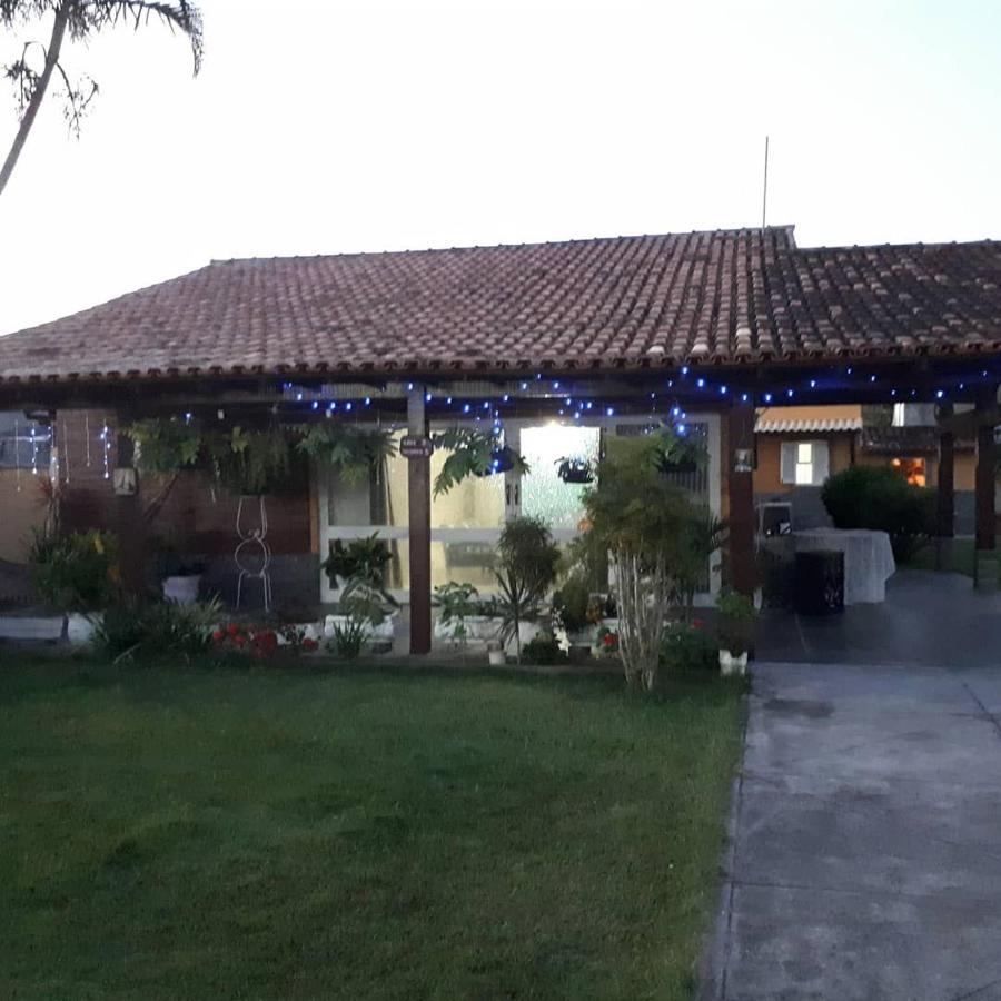 Casa De Praia/campo Com Piscina E Gramado Holiday home